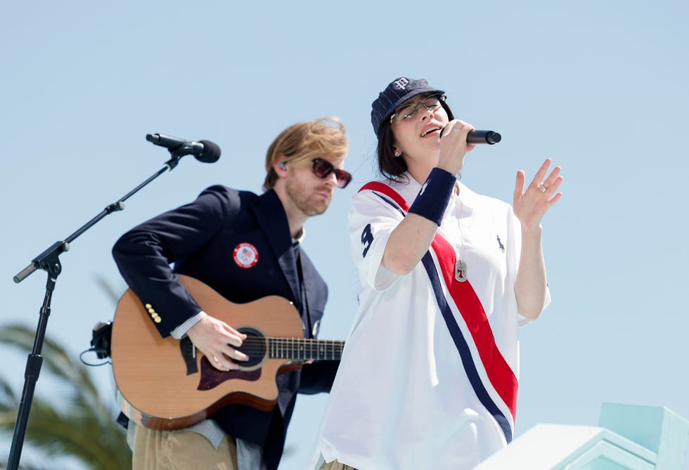 Billie Eilish Performs at the Paris 2024 Olympic Closing Ceremony