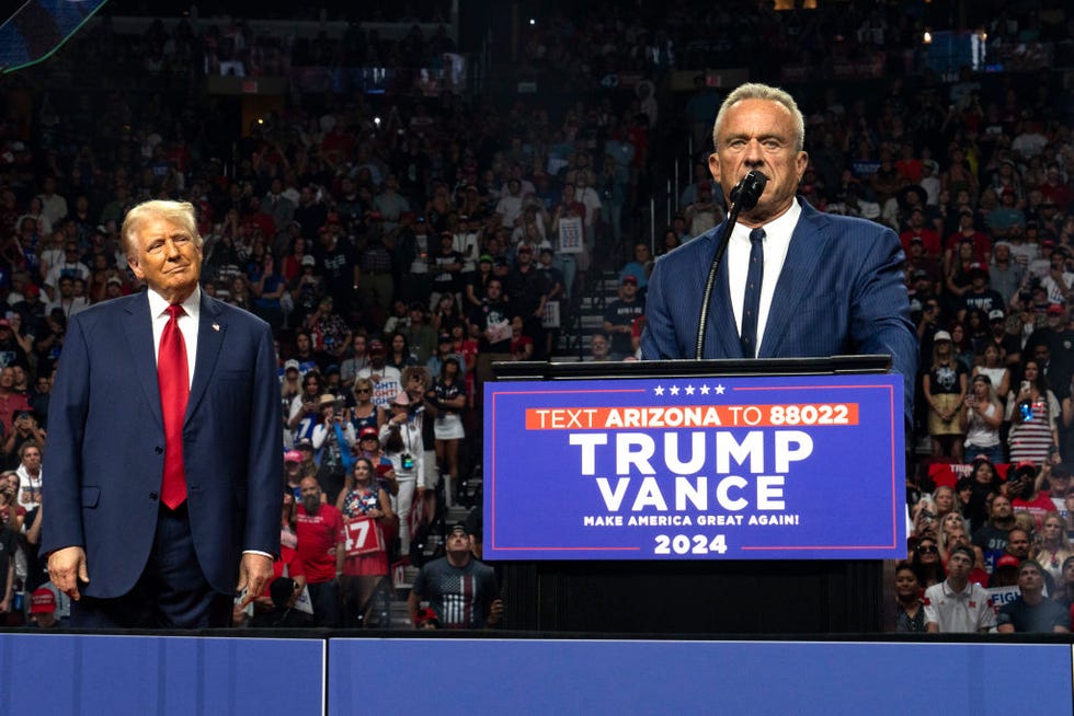 glendale, arizona august 23 former presidential candidate robert f kennedy jr r speaks as republican presidential nominee, former us president donald trump listens during a campaign rally at desert diamond arena on august 23, 2024 in glendale, arizona kennedy announced today that he was suspending his presidential campaign and supporting former president trump photo by rebecca noblegetty images