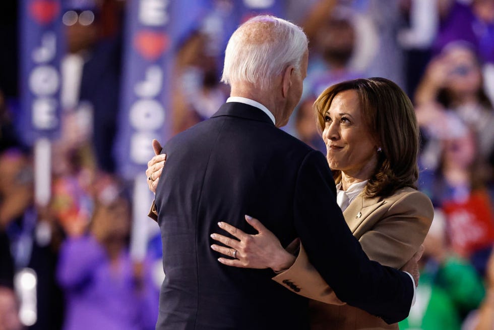 chicago, illinois august 19 us vice president kamala harris greet us president joe biden as first lady jill biden and second gentleman doug emhoff look on at the end of the first day of the democratic national convention at the united center on august 19, 2024 in chicago, illinois delegates, politicians, and democratic party supporters are in chicago for the convention, concluding with current vice president kamala harris accepting her partys presidential nomination the dnc takes place from august 19 22 photo by kevin dietschgetty images