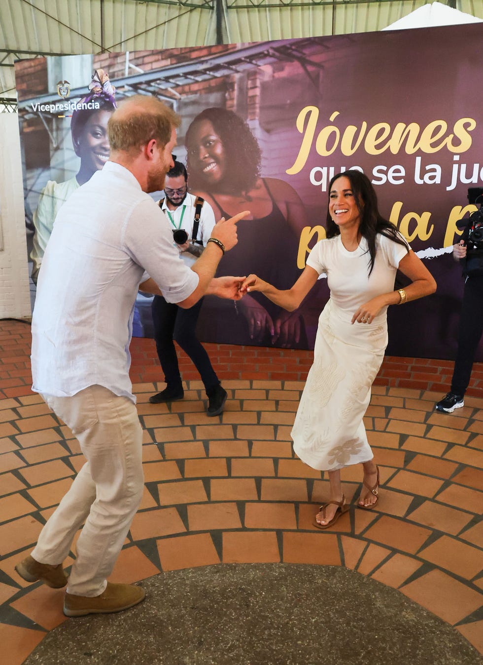 cali, colombia august 18 prince harry, duke of sussex and meghan, duchess of sussex seen at the unidad recreativa el vallado on august 18, 2024 in cali, colombia photo by eric charbonneauarchewell foundation via getty images