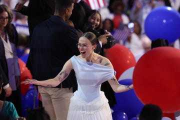 chicago, illinois august 22 ella emhoff, stepdaughter of us vice president kamala harris, celebrates during the final day of the democratic national convention at the united center on august 22, 2024 in chicago, illinois delegates, politicians, and democratic party supporters are gathering in chicago, as current vice president kamala harris is named her partys presidential nominee the dnc takes place from august 19 22 photo by win mcnameegetty images