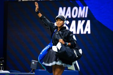 new york, new york august 29 naomi osaka of japan walks on court to play against karolina muchova of the czech republic in the second round on day 4 of the us open at usta billie jean king national tennis center on august 29, 2024 in new york city photo by robert prangegetty images