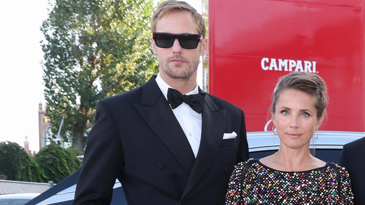 preview voor Esquire Townhouse 2019: Alexander Skarsgård