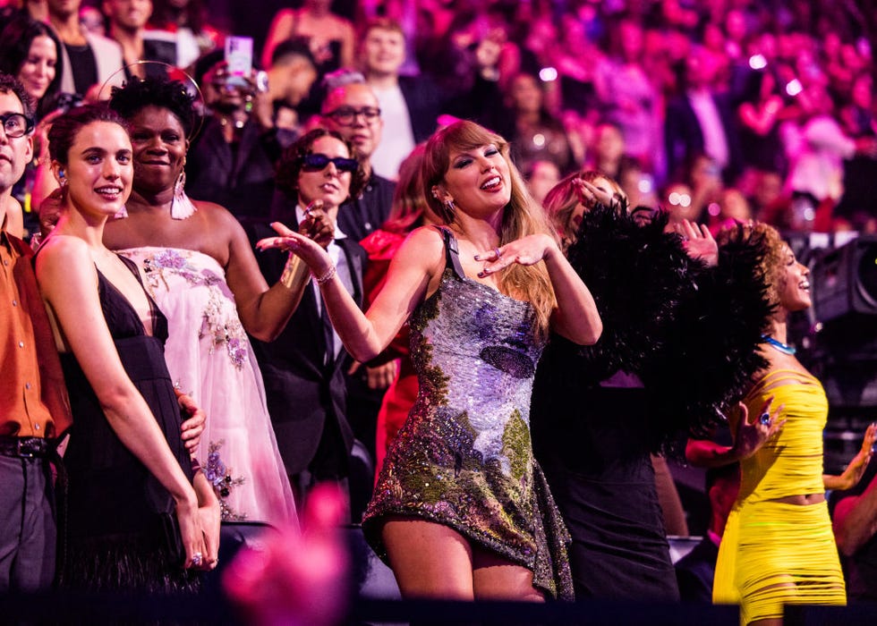 elmont, new york september 11 l r margaret qualley, taylor swift, suki waterhouse and tyla attend the 2024 mtv video music awards at ubs arena on september 11, 2024 in elmont, new york photo by john shearergetty images for mtv