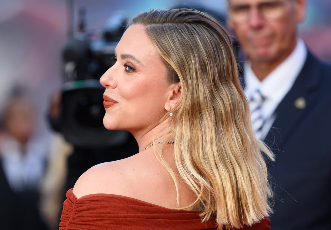 london, england september 19 scarlett johansson attends the european premiere of transformers one at cineworld leicester square on september 19, 2024 in london, england photo by karwai tangwireimage