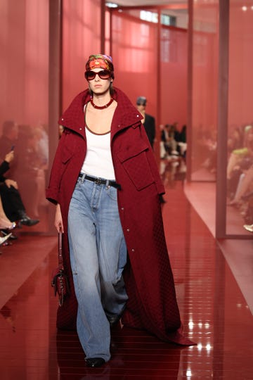 milan, italy september 20 a model walks the runway at the gucci womens spring summer 2025 fashion show during the milan fashion week womenswear springsummer 2025 at triennale di milano on september 20, 2024 in milan, italy photo by daniele venturelligetty images for gucci