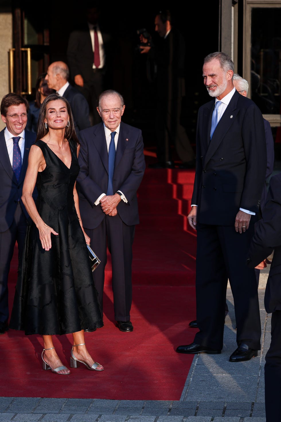 madrid, spain september 23 queen letizia of spain and king felipe vi of spain attend the opening of the 20242025 season of the royal theatre on september 23, 2024 in madrid, spain photo by pablo cuadragetty images