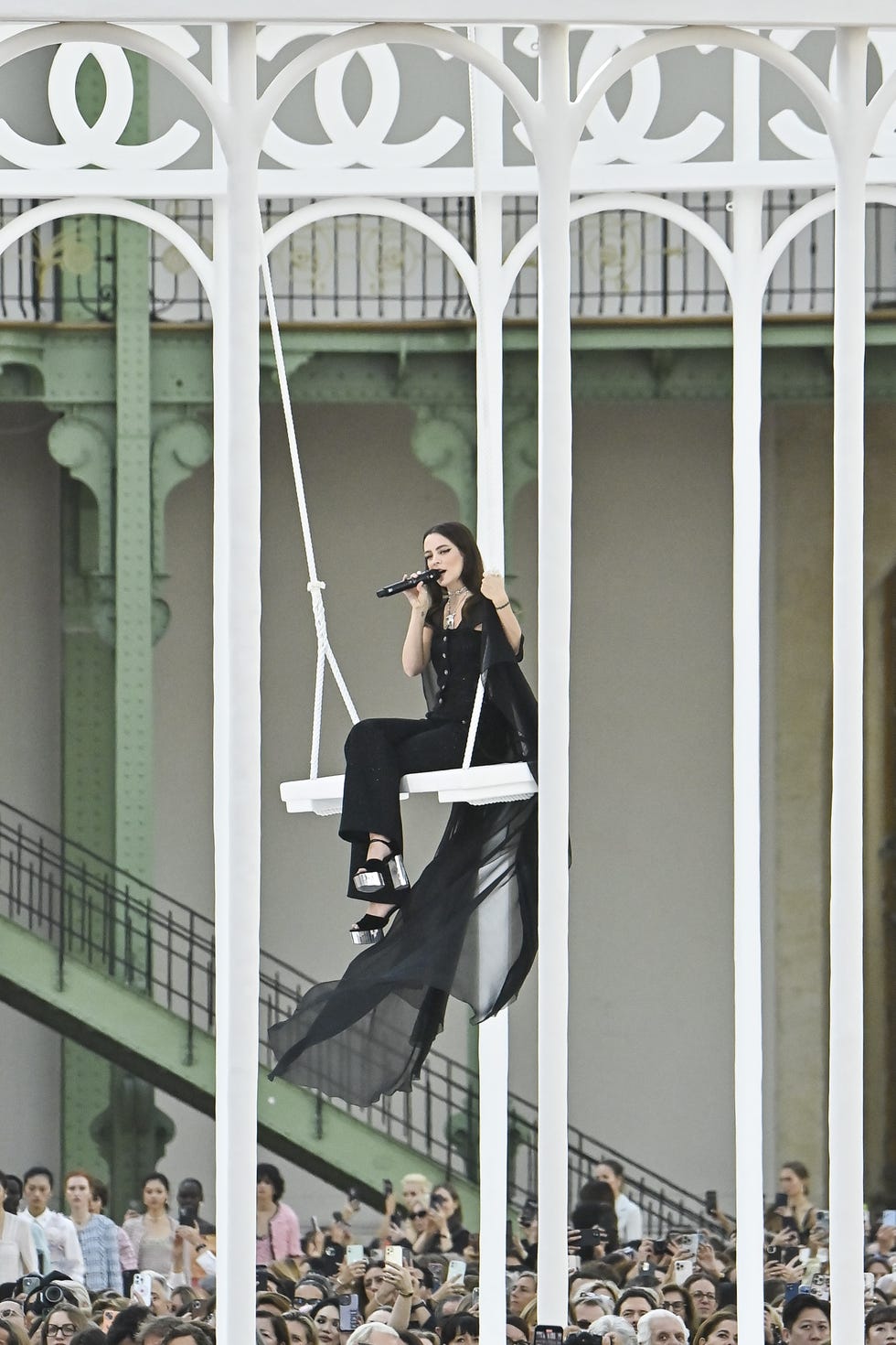 paris, france october 01 riley keough performs during the chanel ready to wear springsummer 2025 fashion show as part of the paris fashion week on october 1, 2024 in paris, france photo by victor virgilegamma rapho via getty images