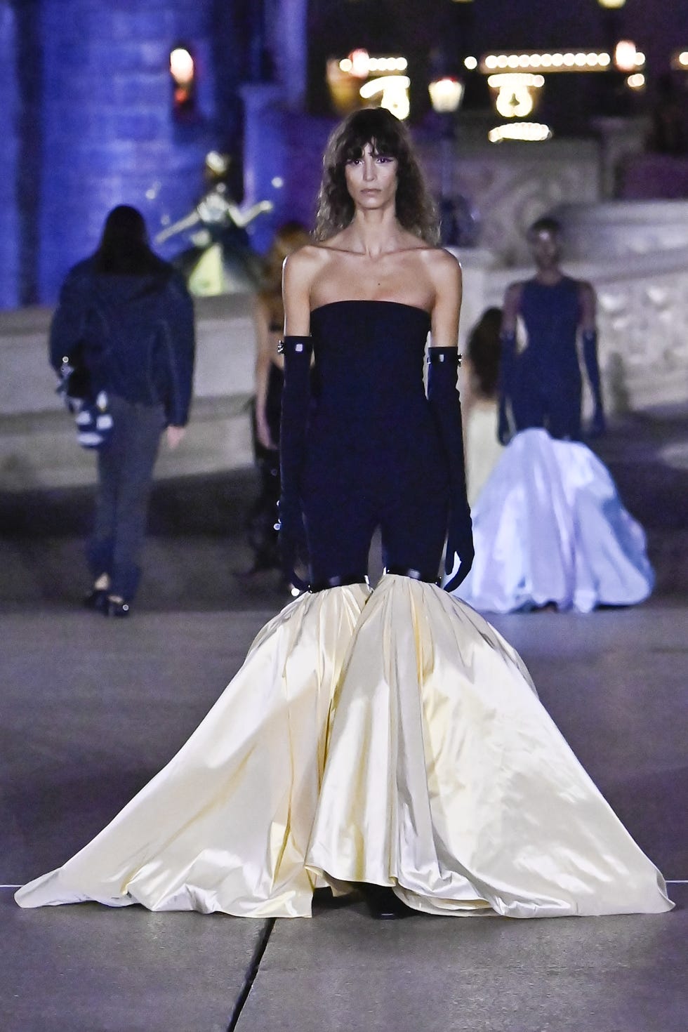 paris, france october 01 mica arganaraz walks the runway during the coperni ready to wear springsummer 2025 fashion show as part of the paris fashion week on october 01, 2024 in paris, france photo by victor virgilegamma rapho via getty images