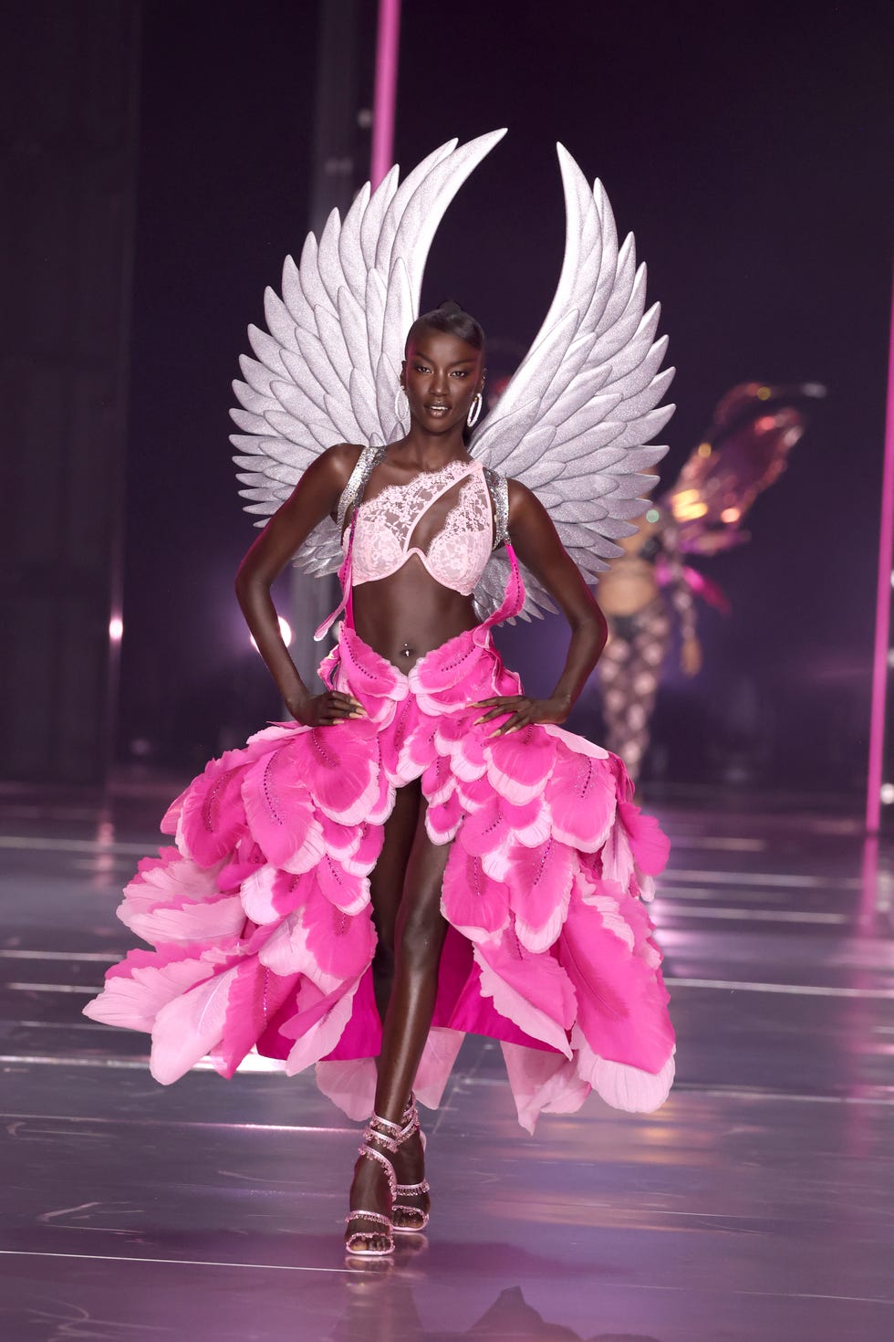 Victoria Secret Fashion Show 2024 - Figure 2