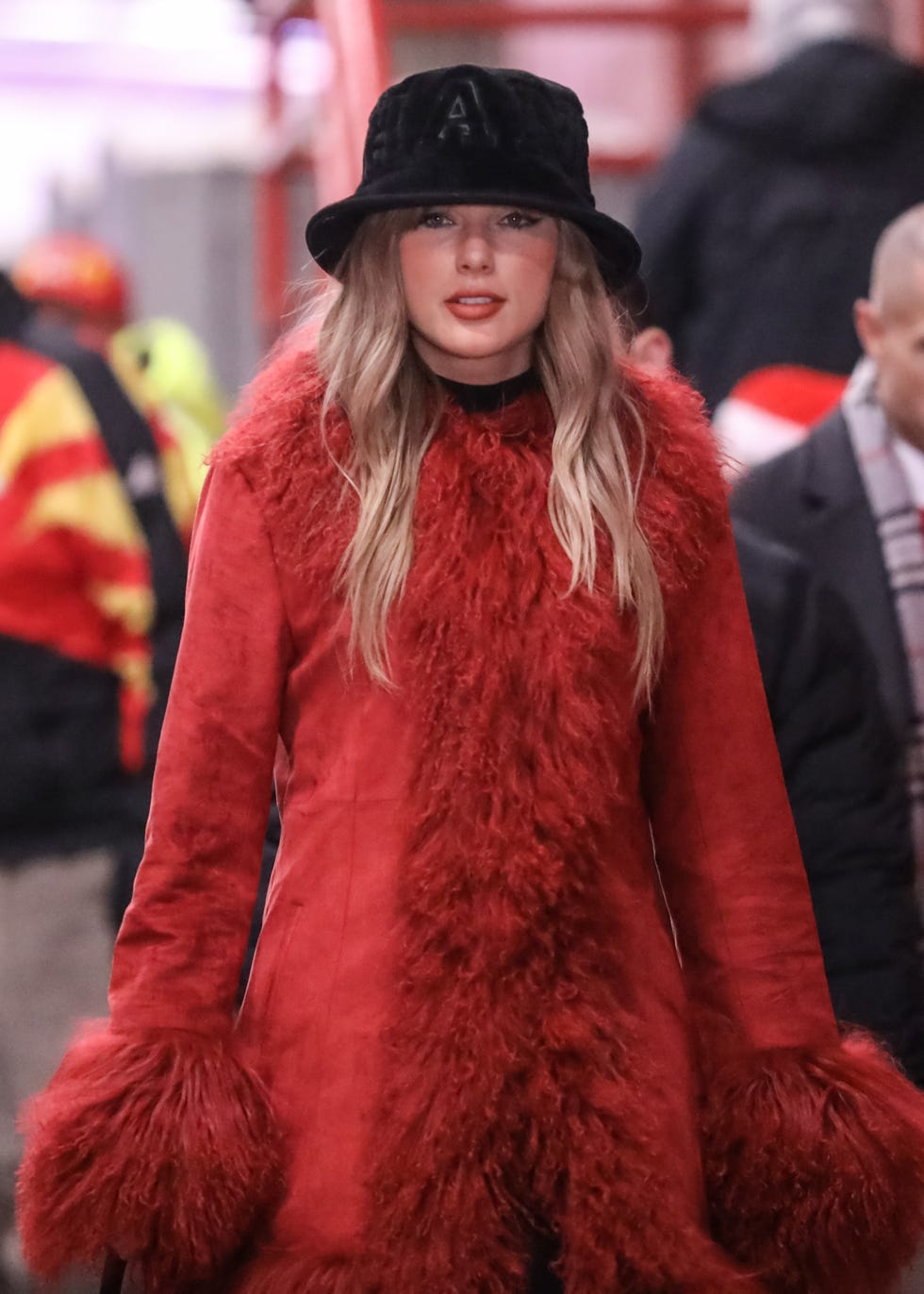 KANSAS CITY, Mo. DECEMBER 21 Taylor Swift arrives at the stadium before an NFL game between the Houston Texans and the Kansas City Chiefs on December 21, 2024 at Geha Field at Arrowhead Stadium in Kansas City, Mo. Photo by Scott Wintersicon Sportswire via Getty Images