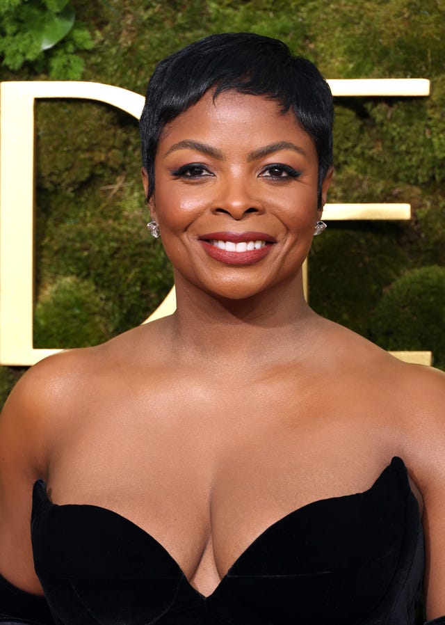 short hairstyles for thinning hair janelle james