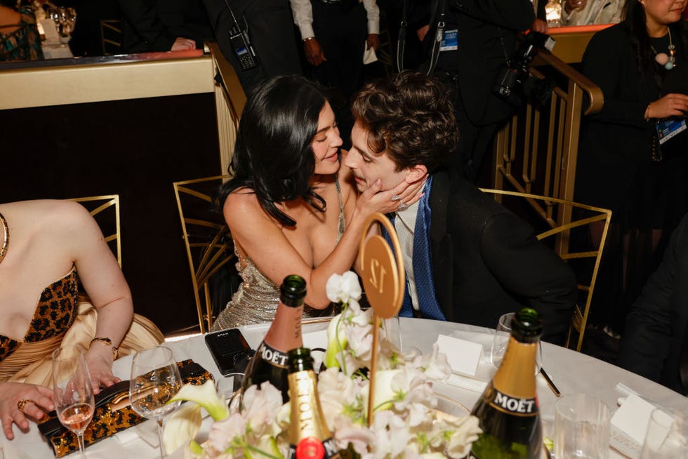 beverly hills, california january 05 l r kylie jenner and timothée chalamet attend the 82nd annual golden globe awards at the beverly hilton on january 05, 2025 in beverly hills, california photo by francis speckercbs via getty images