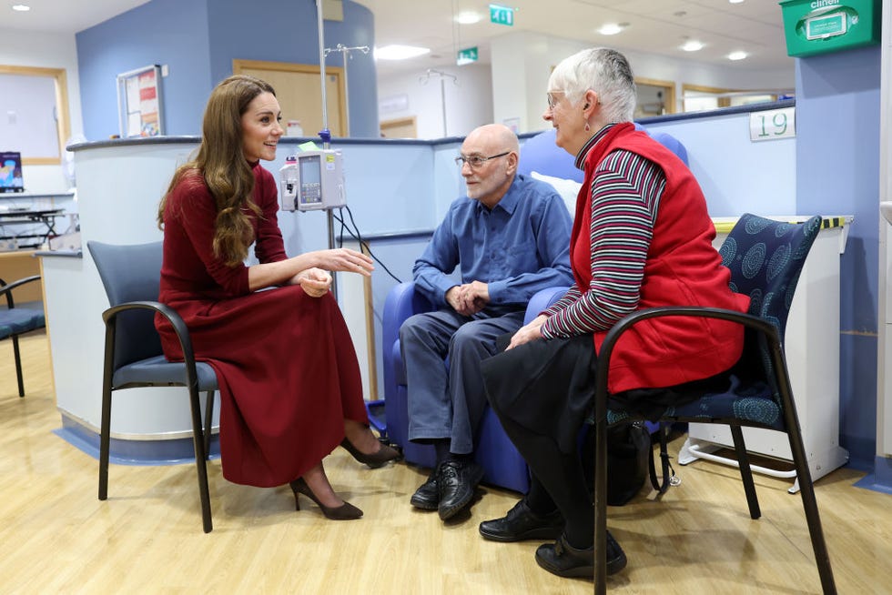 london, england january 14 catherine, princess of wales talks with richard bosworth c during a visit to the royal marsden hospital on january 14, 2025 in london, england