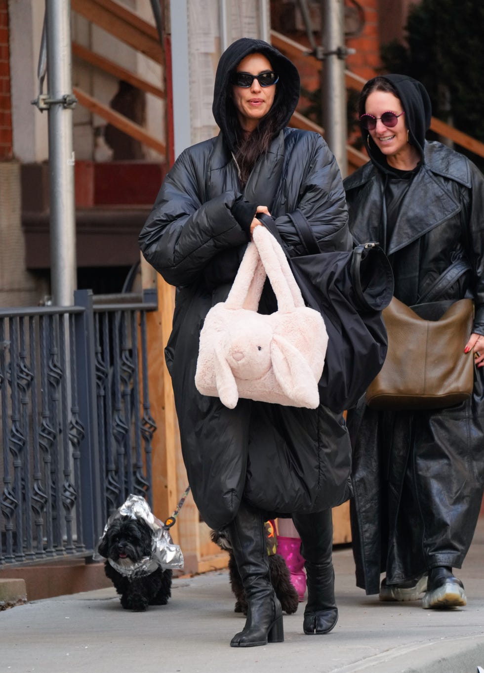 nueva york, ny 17 de enero irina shayk es vista el 17 de enero de 2025 en nueva york, foto de nueva york por megagc images