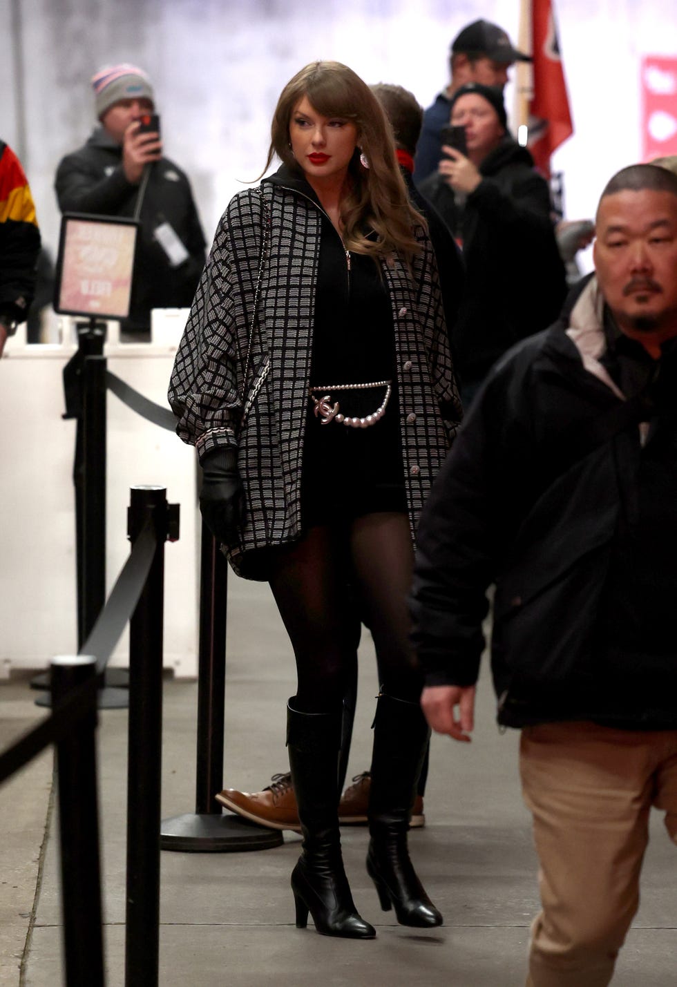 kansas city, missouri january 18 taylor swift arrives prior to the afc divisional playoff game between the houston texans and kansas city chiefs at geha field at arrowhead stadium on january 18, 2025 in kansas city, missouri photo by perry knottsgetty images