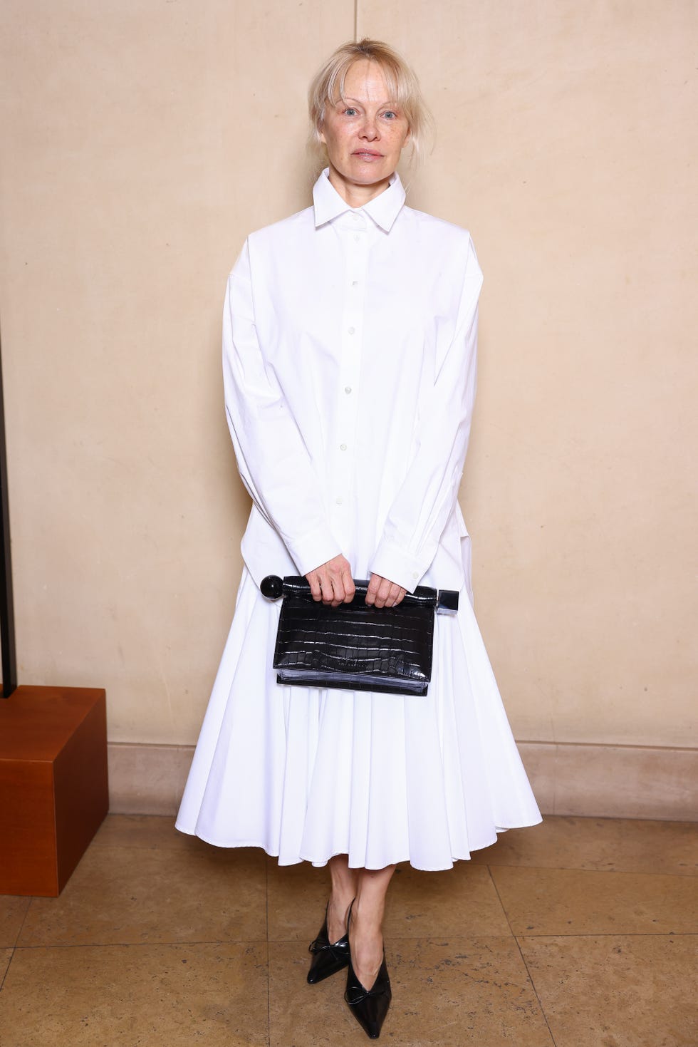 Jacquemus: Photocall - Paris Fashion Week - Menswear Fall-Winter 2025/2026 paris, france january 26 editorial use only for non editorial use please seek approval from fashion house pamela anderson attends the jacquemus menswear fall winter 20252026 show as part of paris fashion week on january 26, 2025 in paris, france photo by marc piaseckiwireimage