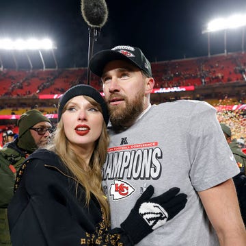 AFC Championship Game: Buffalo Bills v Kansas City Chiefs kansas city, missouri january 26 taylor swift celebrates with travis kelce 87 of the kansas city chiefs after defeating the buffalo bills 32 29 in the afc championship game at geha field at arrowhead stadium on january 26, 2025 in kansas city, missouri photo by david eulittgetty images