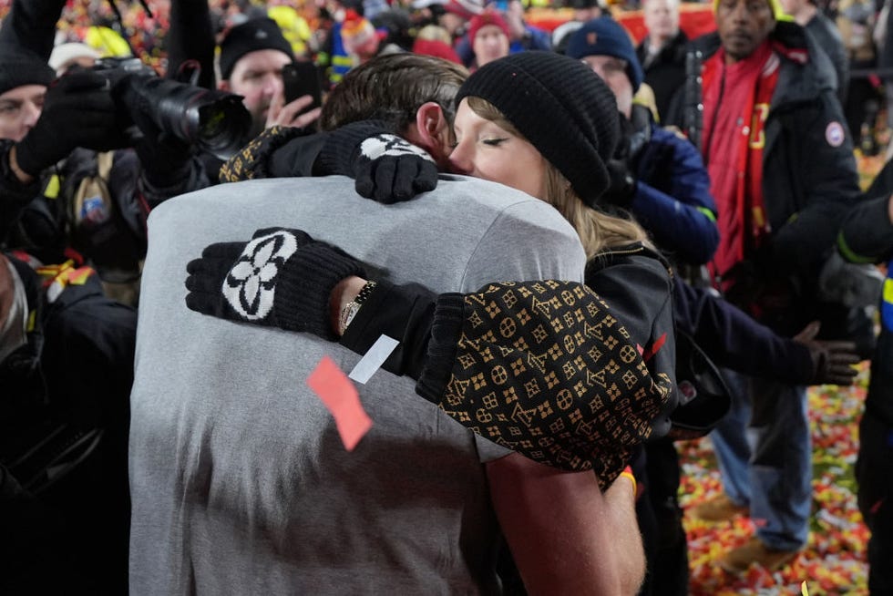 kansas city, missouri january 26 travis kelce 87 of the kansas city chiefs and taylor swift celebrate a win against the buffalo bills in the afc championship game at geha field at arrowhead stadium on january 26, 2025 in kansas city, missouri photo by perry knottsgetty images