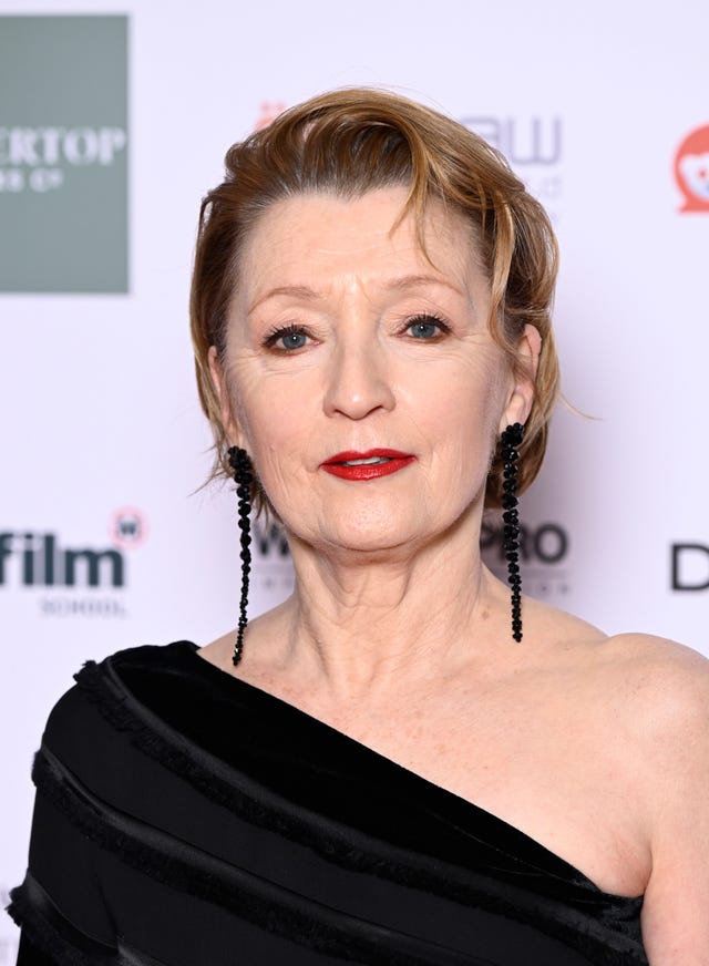 lesley manville double eyeliner