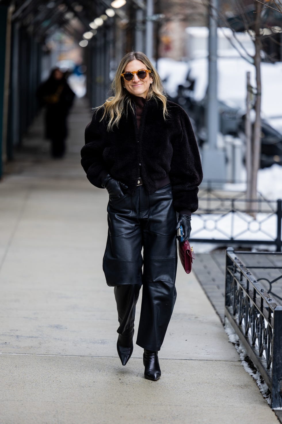looks con guantes de tendencia viral