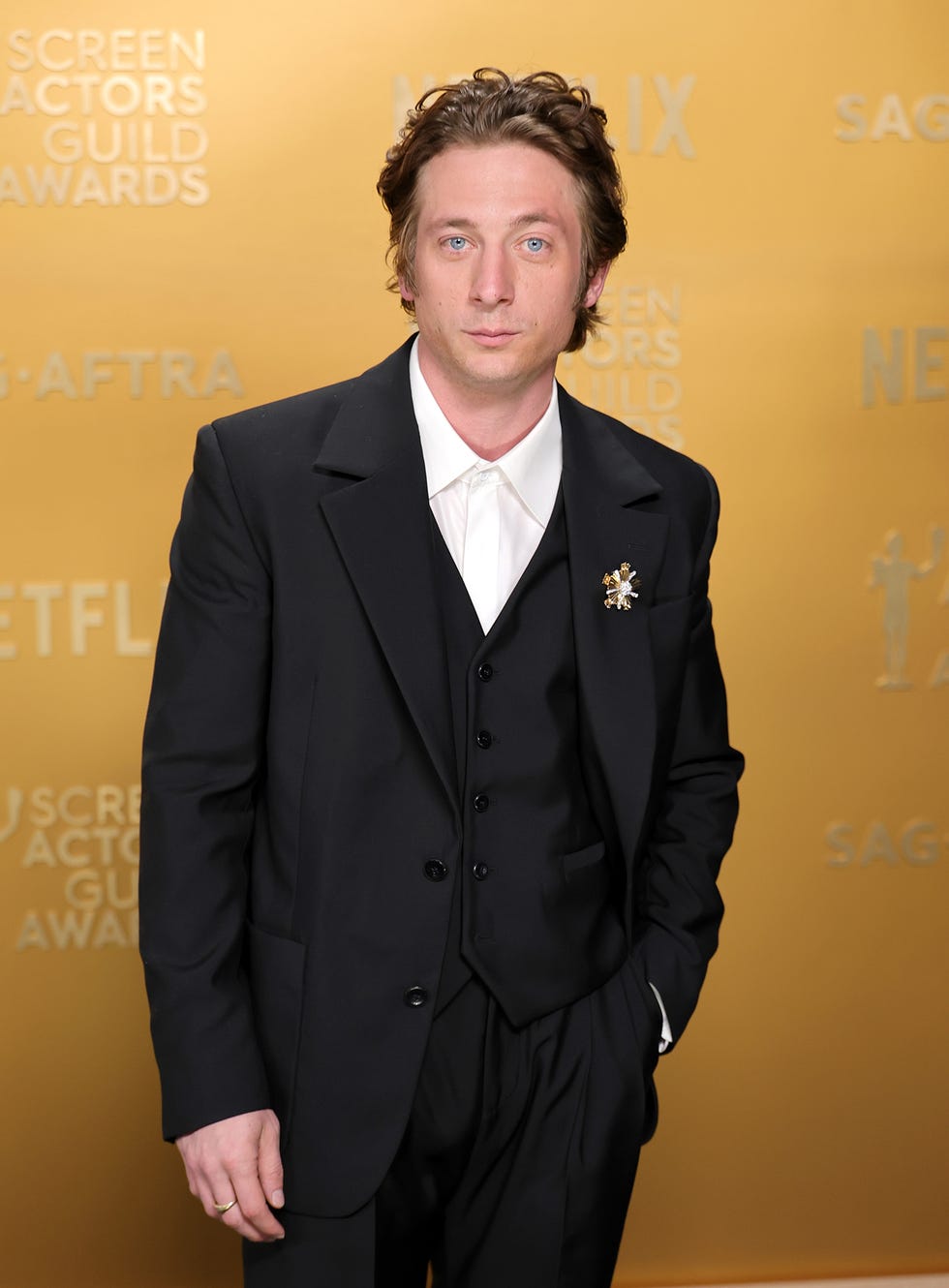 los angeles, california february 23 jeremy allen white attends the 31st annual screen actors guild awards at shrine auditorium and expo hall on february 23, 2025 in los angeles, california photo by neilson barnardgetty images