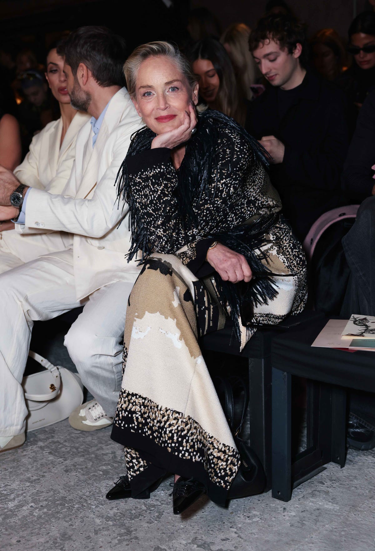 Sharon Stone a Milano alla Sfilata di Antonio Marras: FOTO