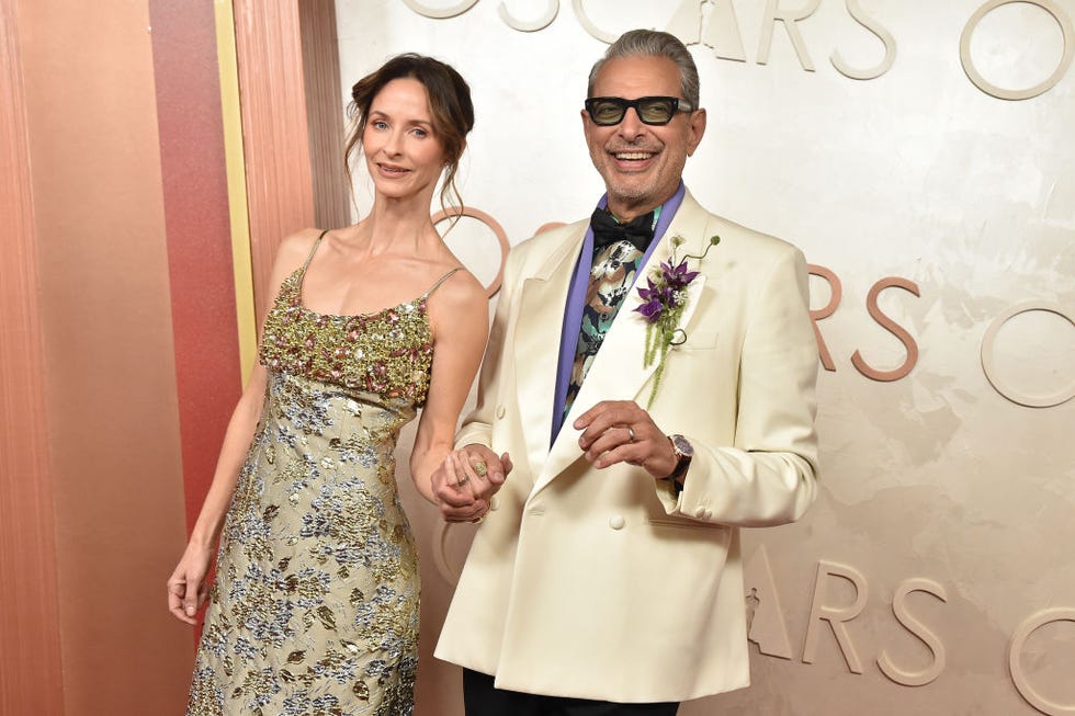 emilie livingston, jeff goldblum at the 97th oscars held at the dolby theatre on march 2, 2025 in hollywood, california. (photo by gregg deguire/penske media via getty images)