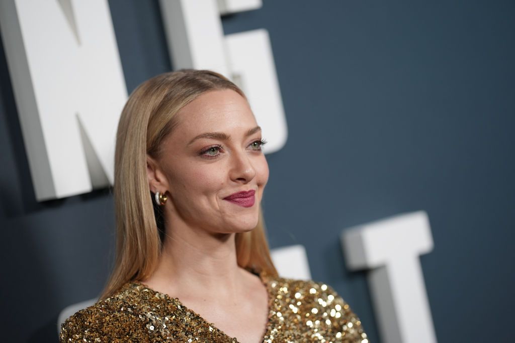 Amanda Seyfried Radiates Warmth in This Shimmery Gold Minidress