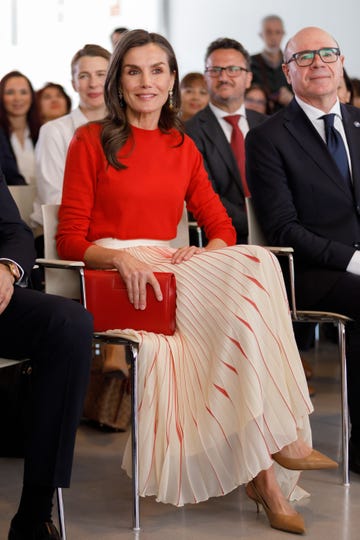 granada andalusia, spain april 01: queen letizia visits the mind, brain and behavior research center (cimcyc) of the university of granada. on april 1, 2025, in granada (andalusia, spain). queen letizia has come to granada on the occasion of the presentation of the chair in psycho neuro immunology clinical, a science that studies the interaction and communication between the different body systems. (photo by alex camara/europa press via getty images)
