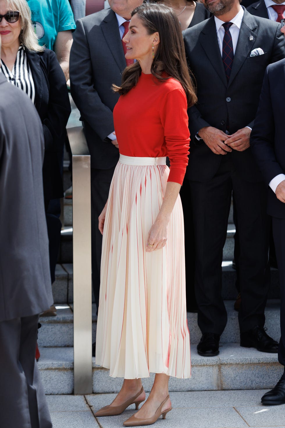 granada andalusia, spain april 01: queen letizia visits the mind, brain and behavior research center (cimcyc) of the university of granada. on april 1, 2025, in granada (andalusia, spain). queen letizia has come to granada on the occasion of the presentation of the chair in psycho neuro immunology clinical, a science that studies the interaction and communication between the different body systems. (photo by alex camara/europa press via getty images)