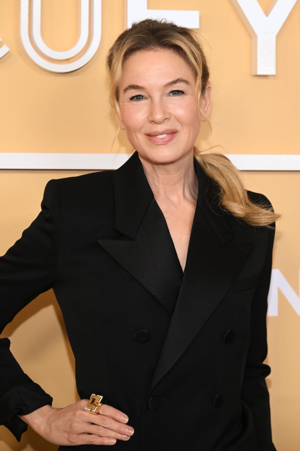 renée zellweger at the 2025 nbcu emmy luncheon held at sls hotel on april 11, 2025 in los angeles, california. (photo by michael buckner/deadline via getty images)