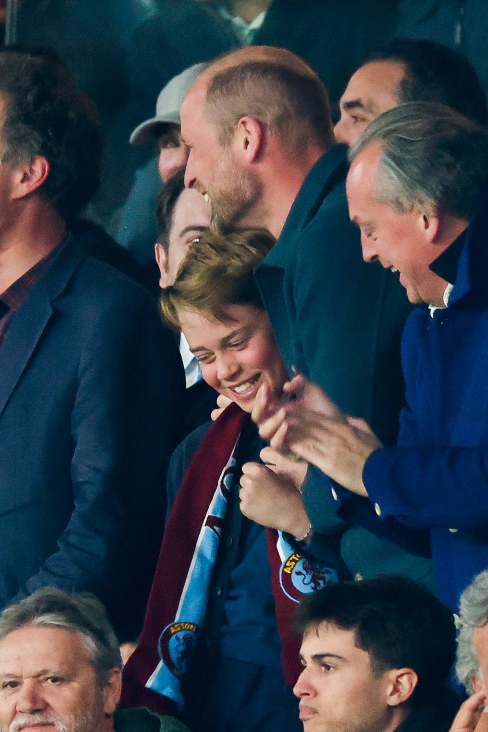 paris, france april 09: prince george of wales and prince william, prince of wales are seen during the uefa champions league 2024/25 quarter final first leg match between paris saint germain and aston villa fc at parc des princes on april 09, 2025 in paris, france. (photo by pierre suu/getty images)