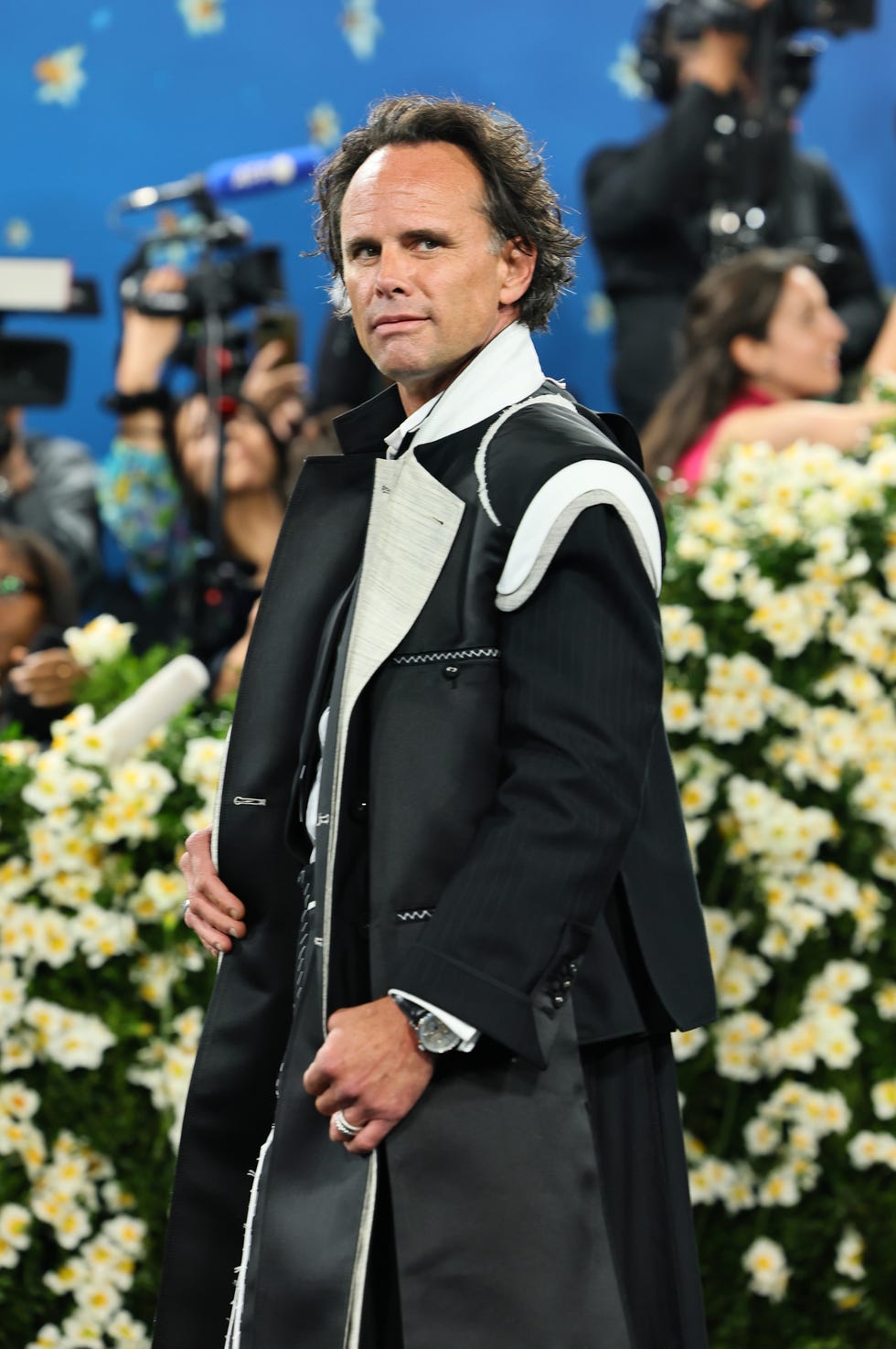The 2025 Met Gala Celebrating "Superfine: Tailoring Black Style" - Arrivals new york, new york may 05: walton goggins attends the 2025 met gala celebrating superfine: tailoring black style at metropolitan museum of art on may 05, 2025 in new york city. (photo by theo wargo/filmmagic)