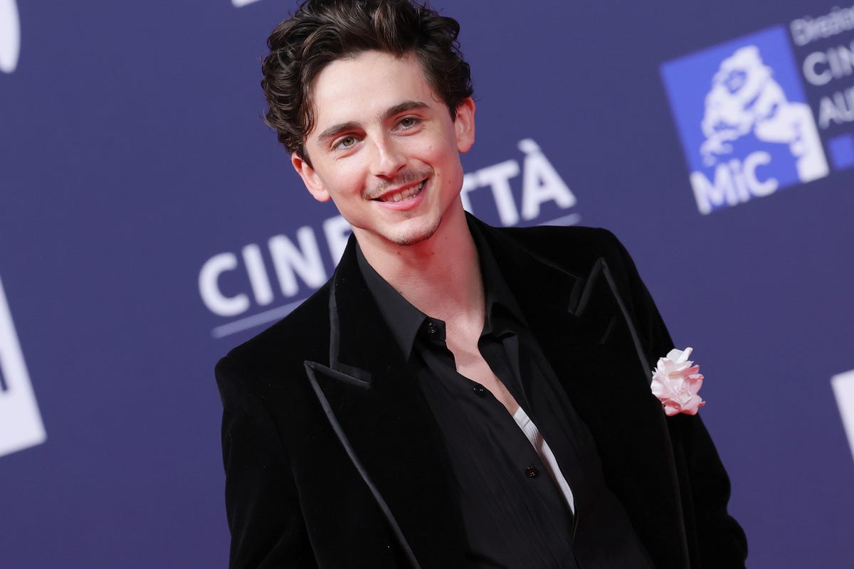 With Denis Villeneuve at the Helm of 007, It’s Obvious: Timothée Chalamet Should Be Bond