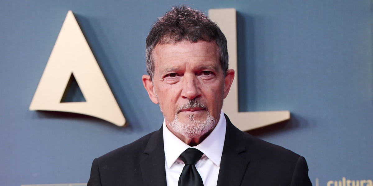 Antonio Banderas Reveals Hilarious Struggle to Learn English in the 90s: 'They Tortured Me for 8 Hours a Day!'