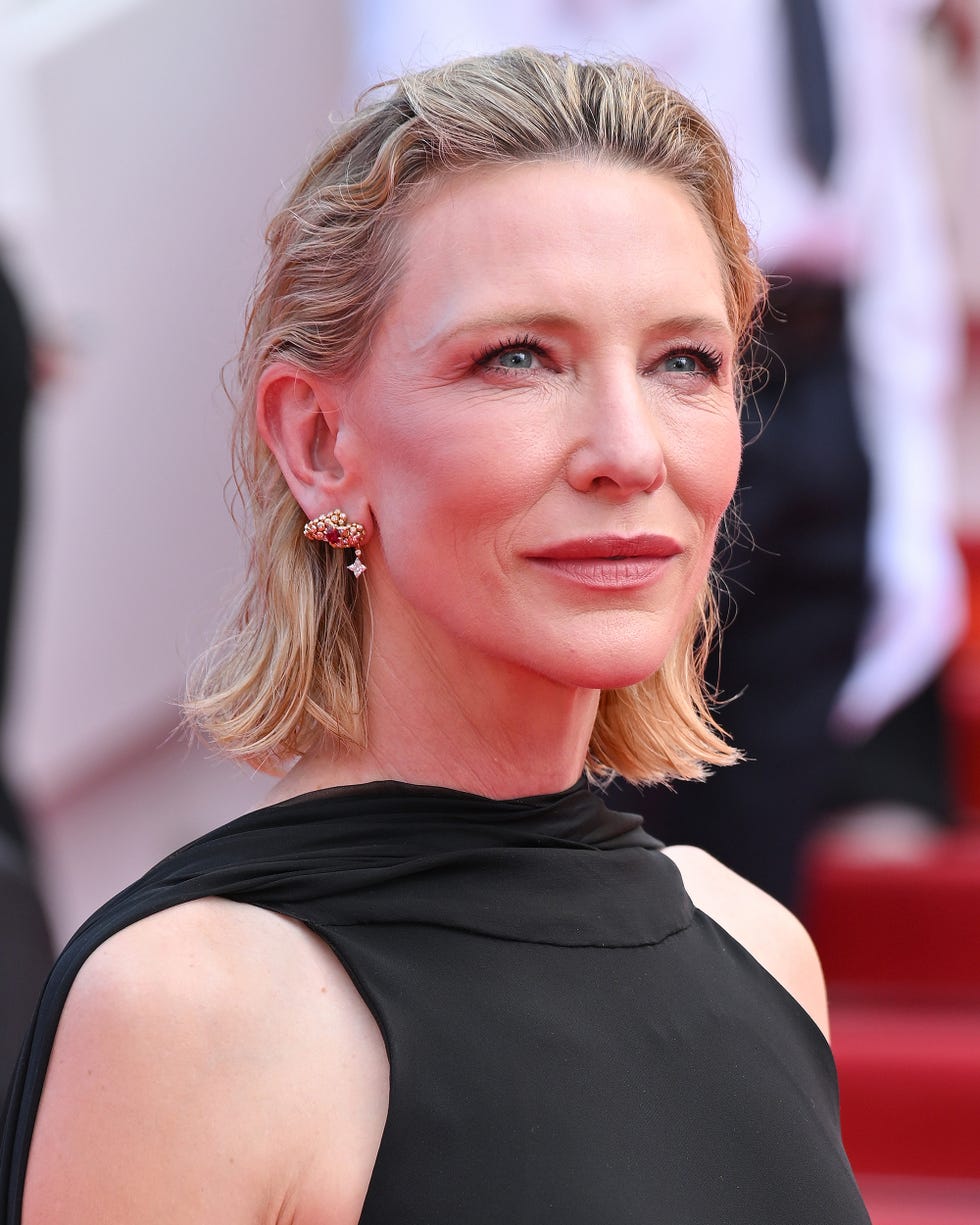 short hairstyles for women over 50