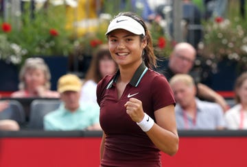london, england june 12: emma raducanu of great britain celebrates a point against rebecca sramkova of slovakia during the women's singles second round match on day four of the 2025 hsbc championships at the queen's club on june 12, 2025 in london, england. (photo by luke walker/getty images for lta)