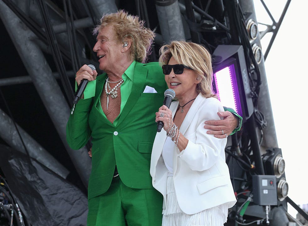 glastonbury, england june 29: (editors note: editorial use only strictly no commercial use no use in publication solely of rod stewart) rod stewart performs onstage with lulu during day five of the glastonbury festival 2025 at worthy farm, pilton on june 29, 2025 in glastonbury, england. established by michael eavis in 1970, glastonbury has grown into the uks largest music festival, drawing over 200,000 fans to enjoy performances across more than 100 stages. in 2026, the festival will take a fallow year, a planned pause to allow the worthy farm site time to rest and recover. (photo by kevin mazur/getty images)