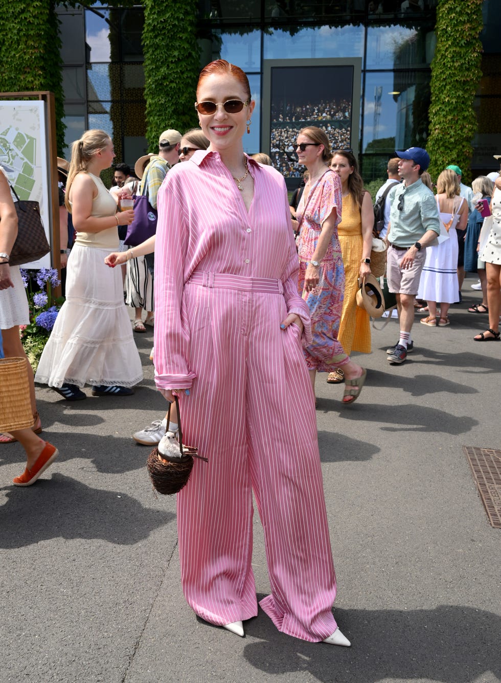 Londres, Angleterre, 30 juin : Angela Scanlon assiste à la première journée des championnats de tennis de Wimbledon au All England Lawn Tennis and Croquet Club, le 30 juin 2025 à Londres, en Angleterre. (Photo : Karwai Tang/Wireimage)