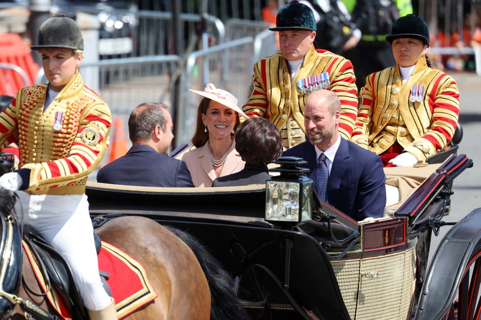 windsor, england july 08: catherine, princess of wales and prince william, prince of wales in a ascot landau on a state drive to windsor castle on july 08, 2025 in windsor, england. president emmanuel macron and mrs brigitte macron visit the uk in the first visit state visit made by france in 17 years. they are staying at windsor castle, hosted by king charles iii and queen camilla, and a banquet will be held there in their honour. the macrons will visit imperial college, and the president will address parliament during his stay. (photo by chris jackson/getty images)
