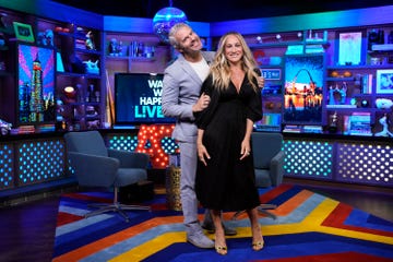 watch what happens live with andy cohen episode 22113 pictured: (l r) andy cohen, sarah jessica parker (photo by: charles sykes/bravo via getty images)
