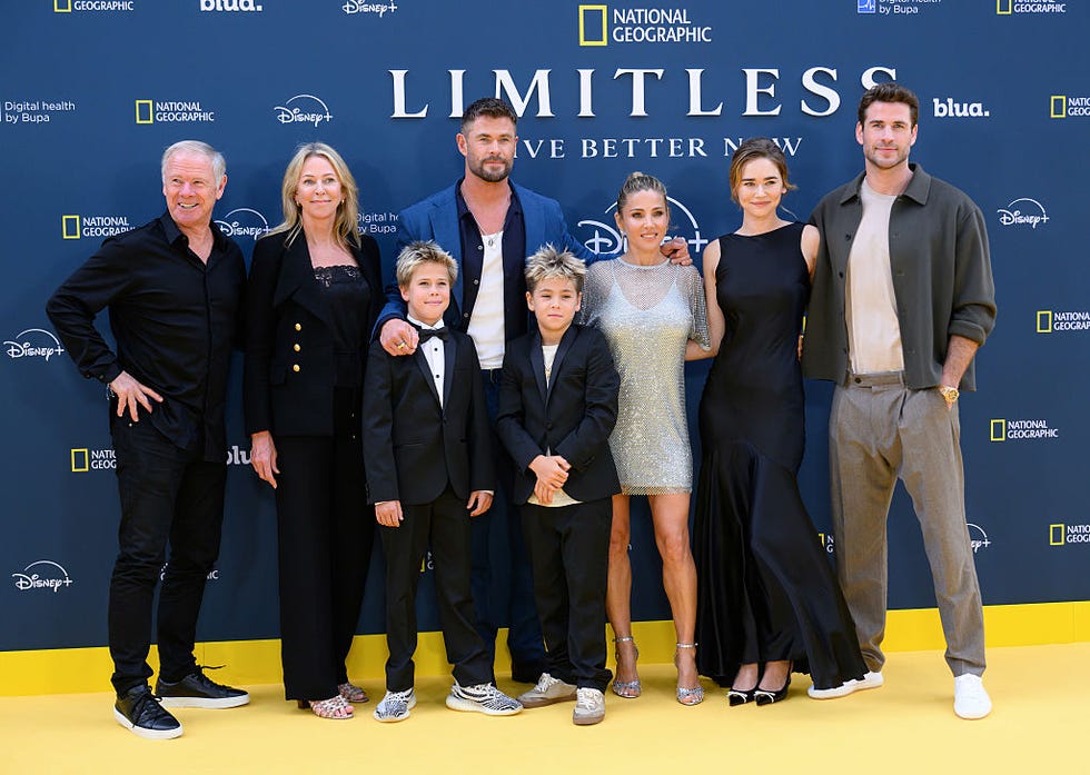 london, england july 17: (l r) craig hemsworth, leonie hemsworth, tristan hemsworth, chris hemsworth, sasha hemsworth, elsa pataky, gabriella brooks and liam hemsworth attend the limitless: live better now uk premiere at odeon luxe leicester square on july 17, 2025 in london, england. (photo by karwai tang/wireimage)
