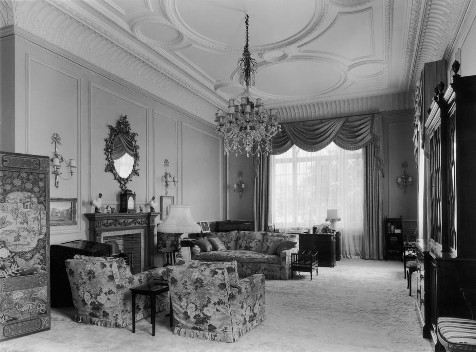 princess elizabeths sitting room on the first floor of clarence house in london, 1949 the house was built in 1825 27 by john nash for the duke of clarence, later king william iv there are chippendale and sheraton pieces amongst the furniture and the ceiling is a nash original photo by hulton archivegetty images