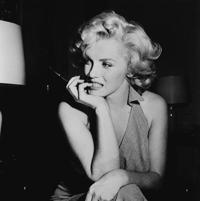 640px x 641px - The explosive real story behind Marilyn Monroe film Blonde