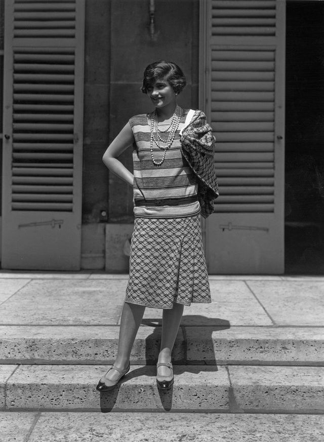 french couturier gabrielle coco chanel 1883   1971 at her home, fauborg, st honore, paris   photo by sashagetty images