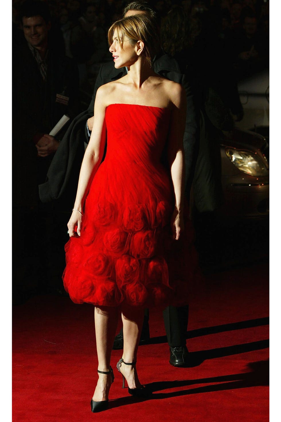 london   february 18 actress jennifer aniston arrives at the uk premiere of "along came polly" at the empire leicester square on february 18, 2004 in london photo by dave hogangetty images