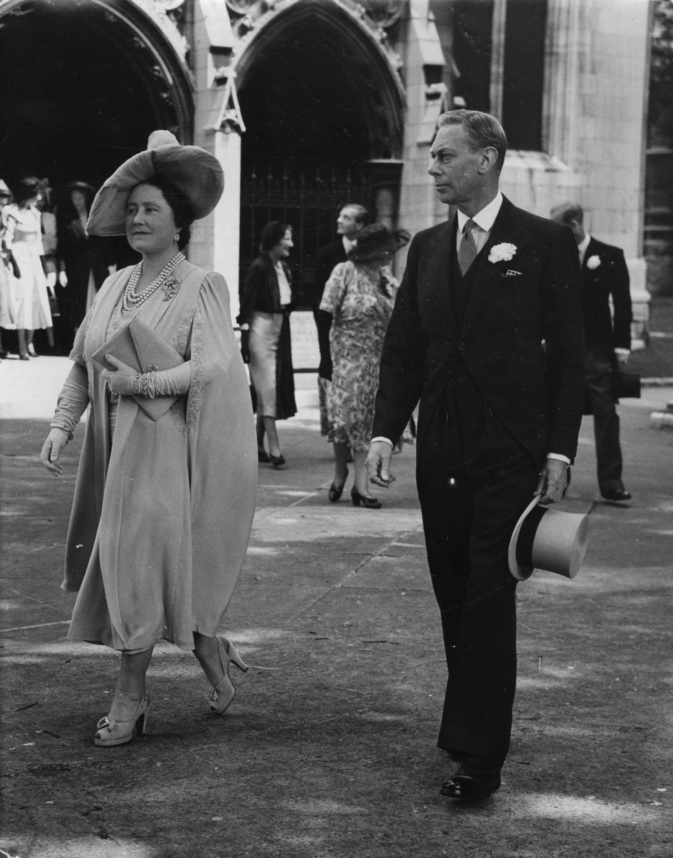 1950  king george vi of great britain 1895   1952 and queen elizabeth 1900   2002 at a wedding  photo by central pressgetty images
