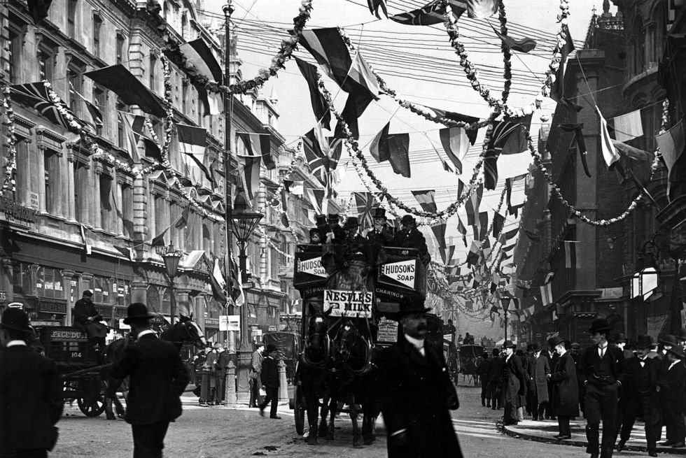 june 1902 decorations for the coronation of edward vii in queen victoria street, london photo by london stereoscopic companyhulton archivegetty images