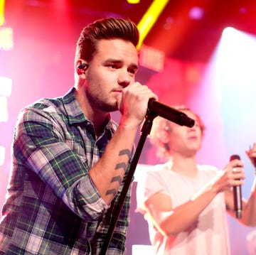 Performance, Entertainment, Music, Music artist, Singing, Performing arts, Song, Musician, Singer, Microphone, Performance, Entertainment, Music, Music artist, Singing, Performing arts, Song, Musician, Singer, Microphone,